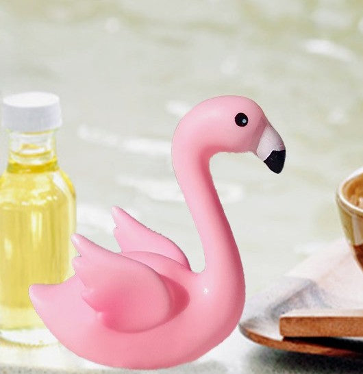 Flamingo float